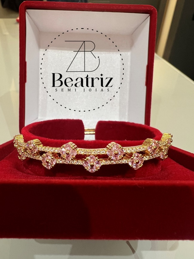 Bracelete Duplo Detalhes Rosa
