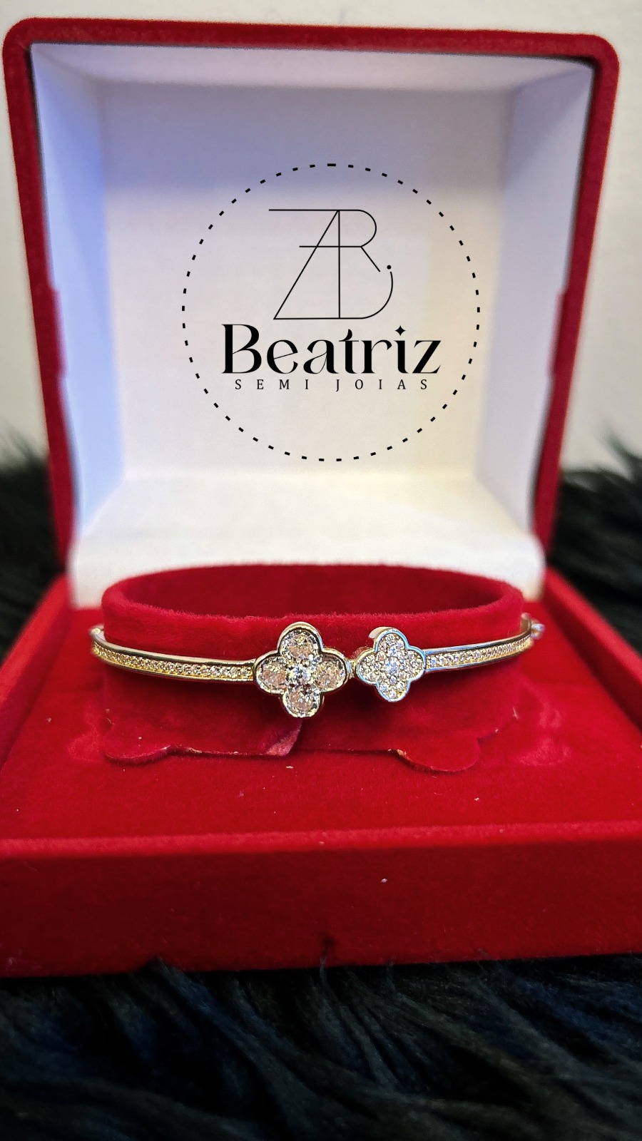 Bracelete Cravejado Flor