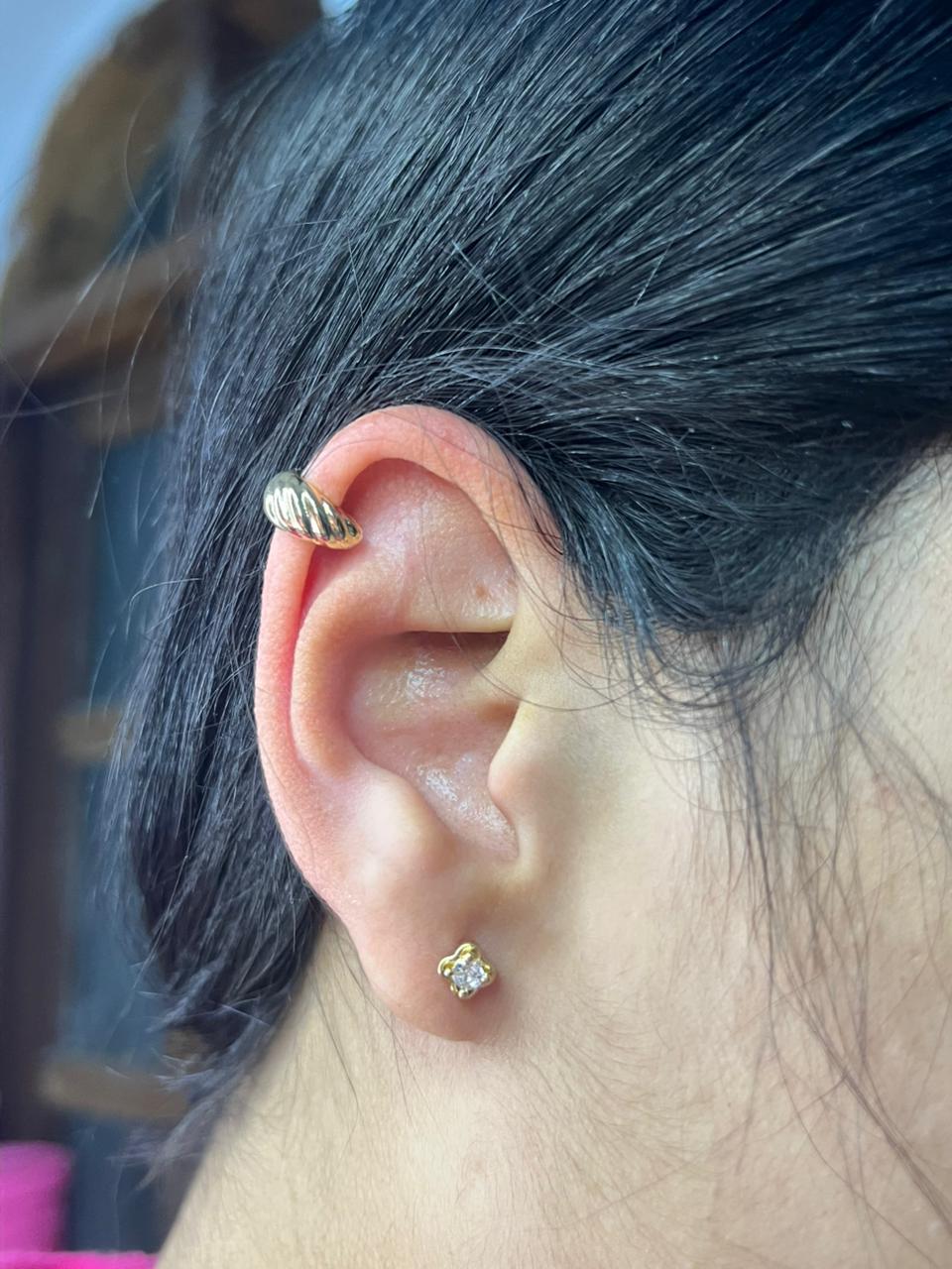 Piercing Fake Folheado a Ouro 18K Torcido