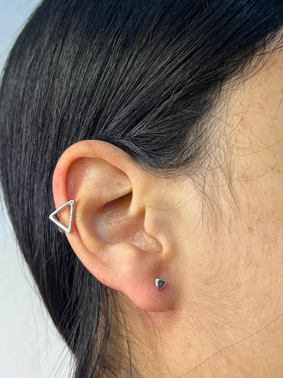 Piercing Fake Folheado a Prata Triângulo